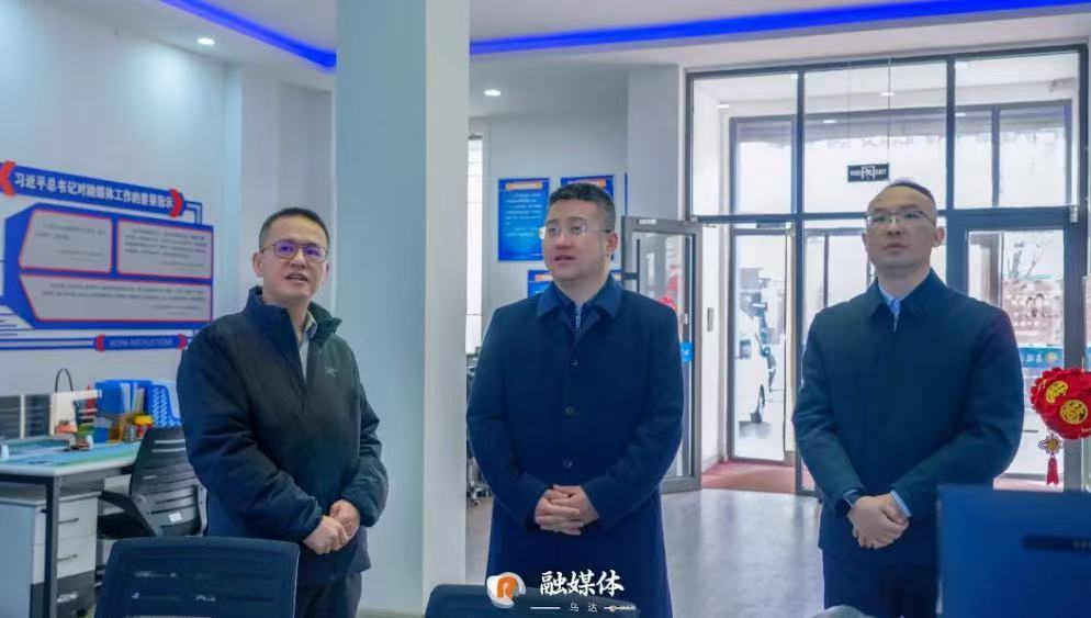 延文龙调研全区宣传思想文化工作